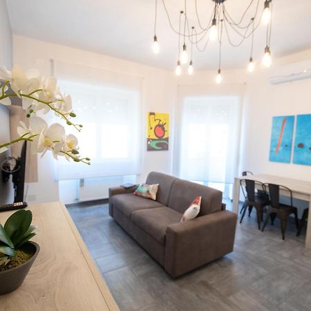 Casa Vacanze Family House Posizione Centralissima Чивитавекия Екстериор снимка