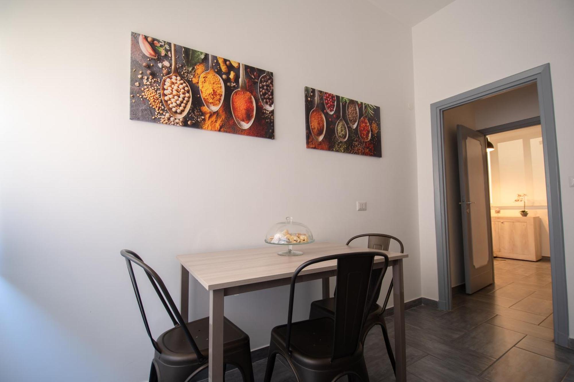 Casa Vacanze Family House Posizione Centralissima Чивитавекия Екстериор снимка