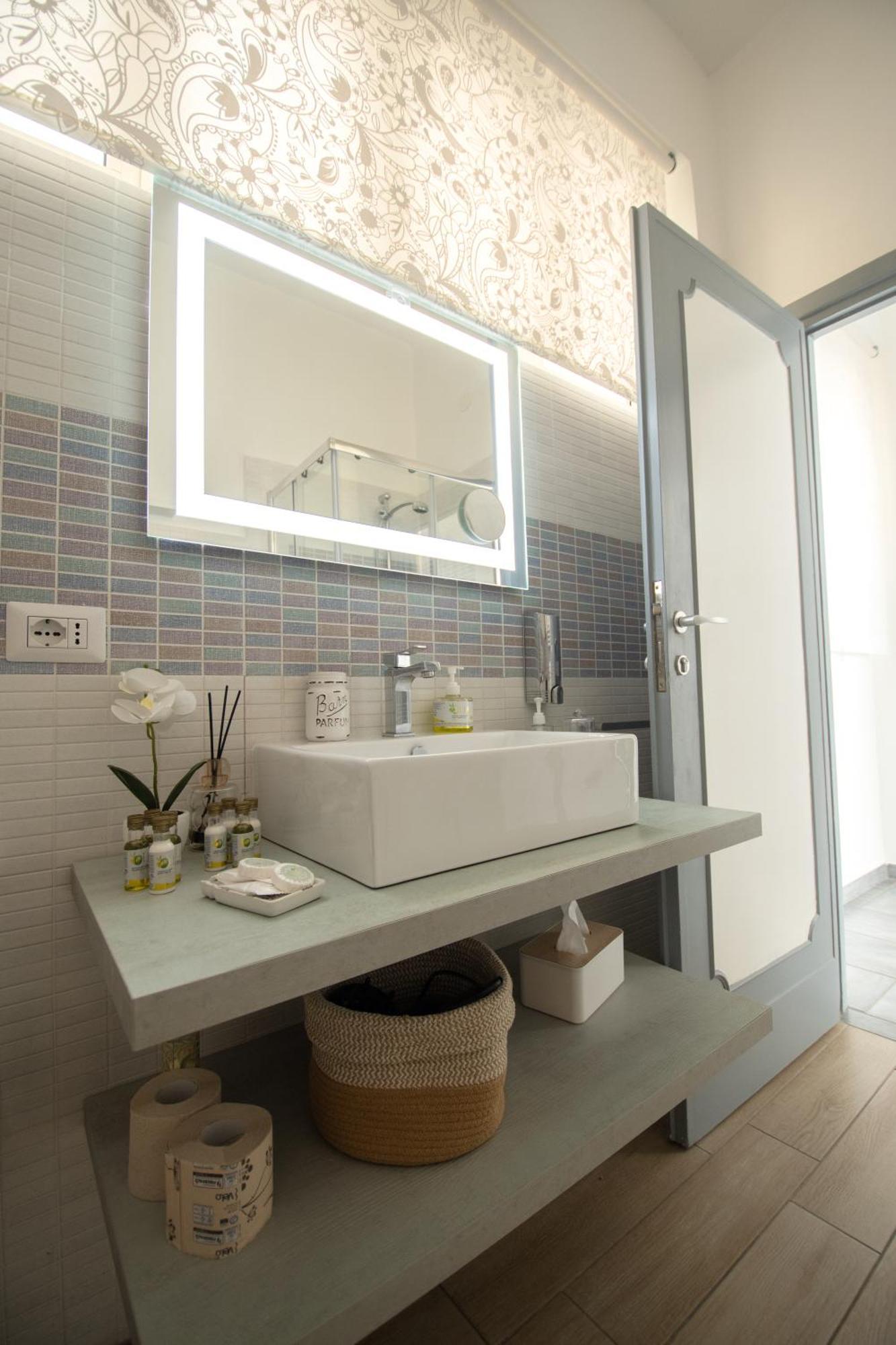 Casa Vacanze Family House Posizione Centralissima Чивитавекия Екстериор снимка