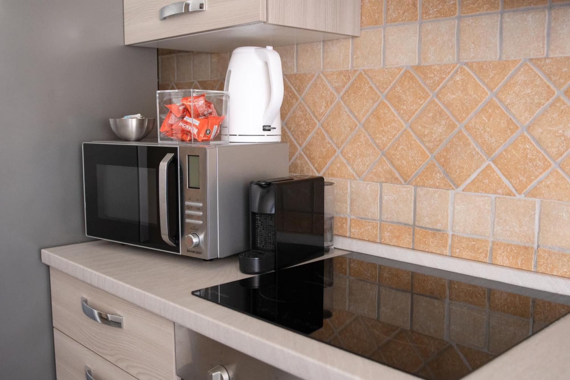 Casa Vacanze Family House Posizione Centralissima Чивитавекия Екстериор снимка