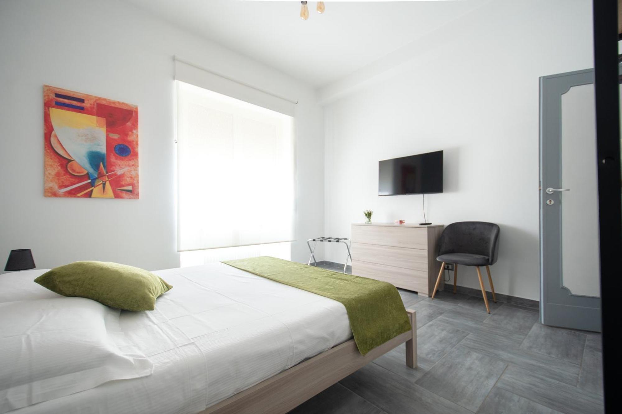 Casa Vacanze Family House Posizione Centralissima Чивитавекия Екстериор снимка